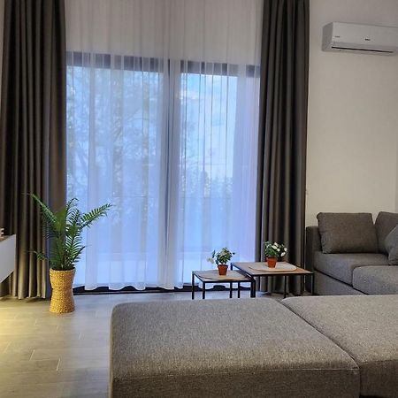 Solar Rooms And Apartments Химара Экстерьер фото